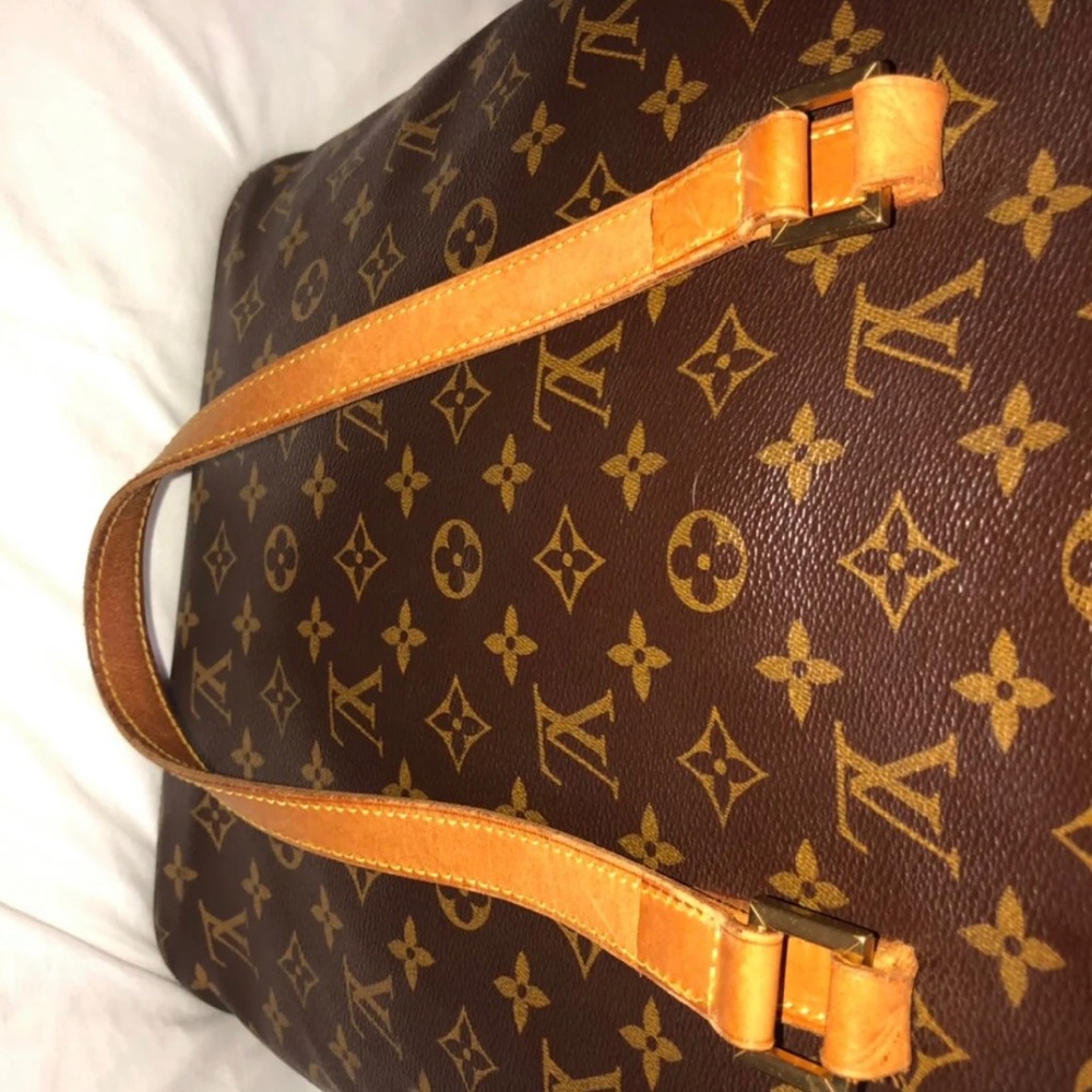 *SOLD* Aunthentic Louis Vuitton Vavin GM - Picture 3 of 8